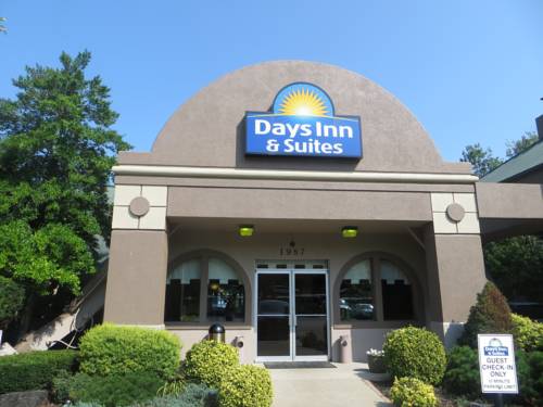 Days Inn & Suites Lexington