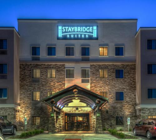 Staybridge Suites St. Louis-Westport